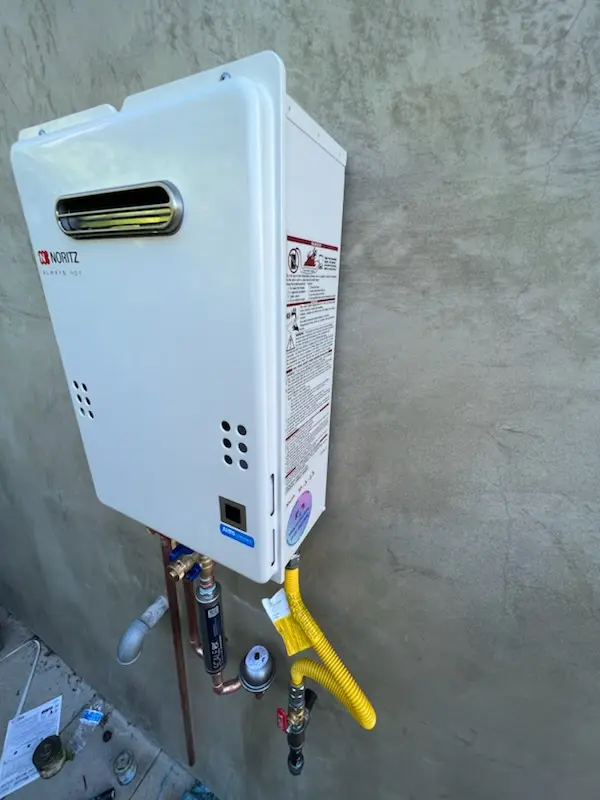 Tankless water heater installation for Tariffville Center homes